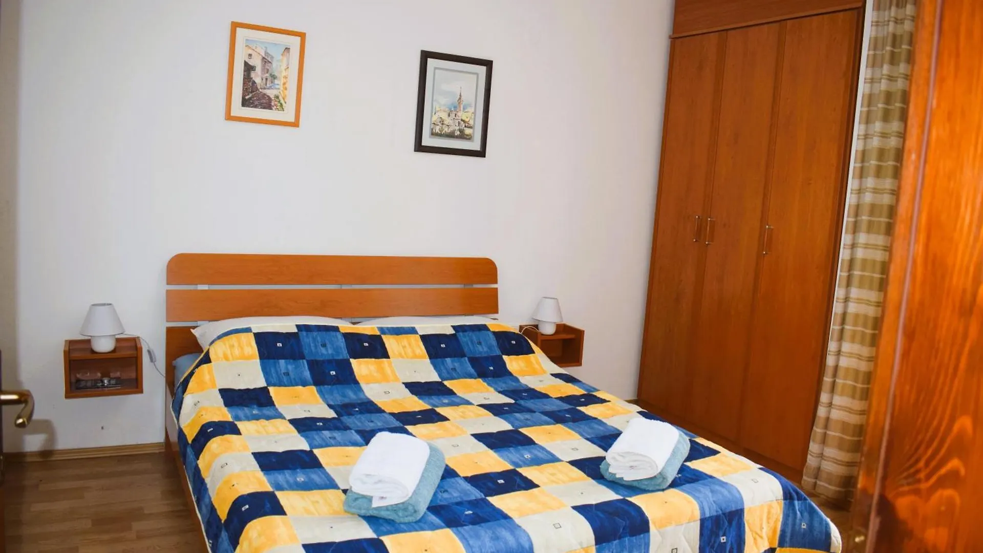 Merlak- City Center Apartment Malinska