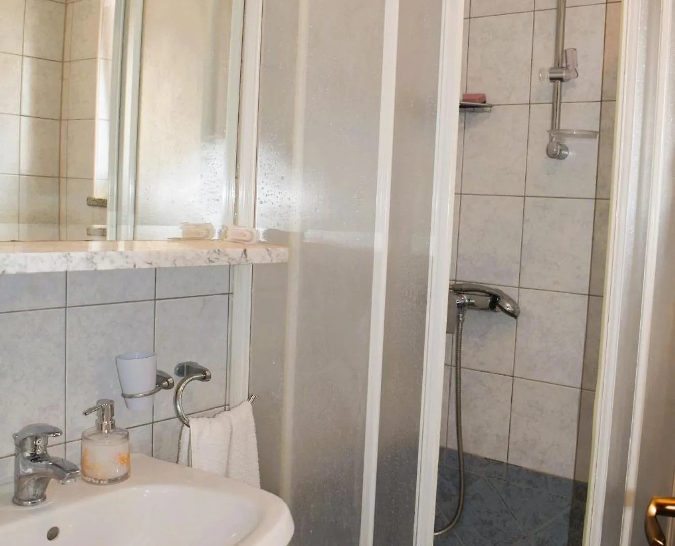 Merlak- City Center Apartment Malinska
