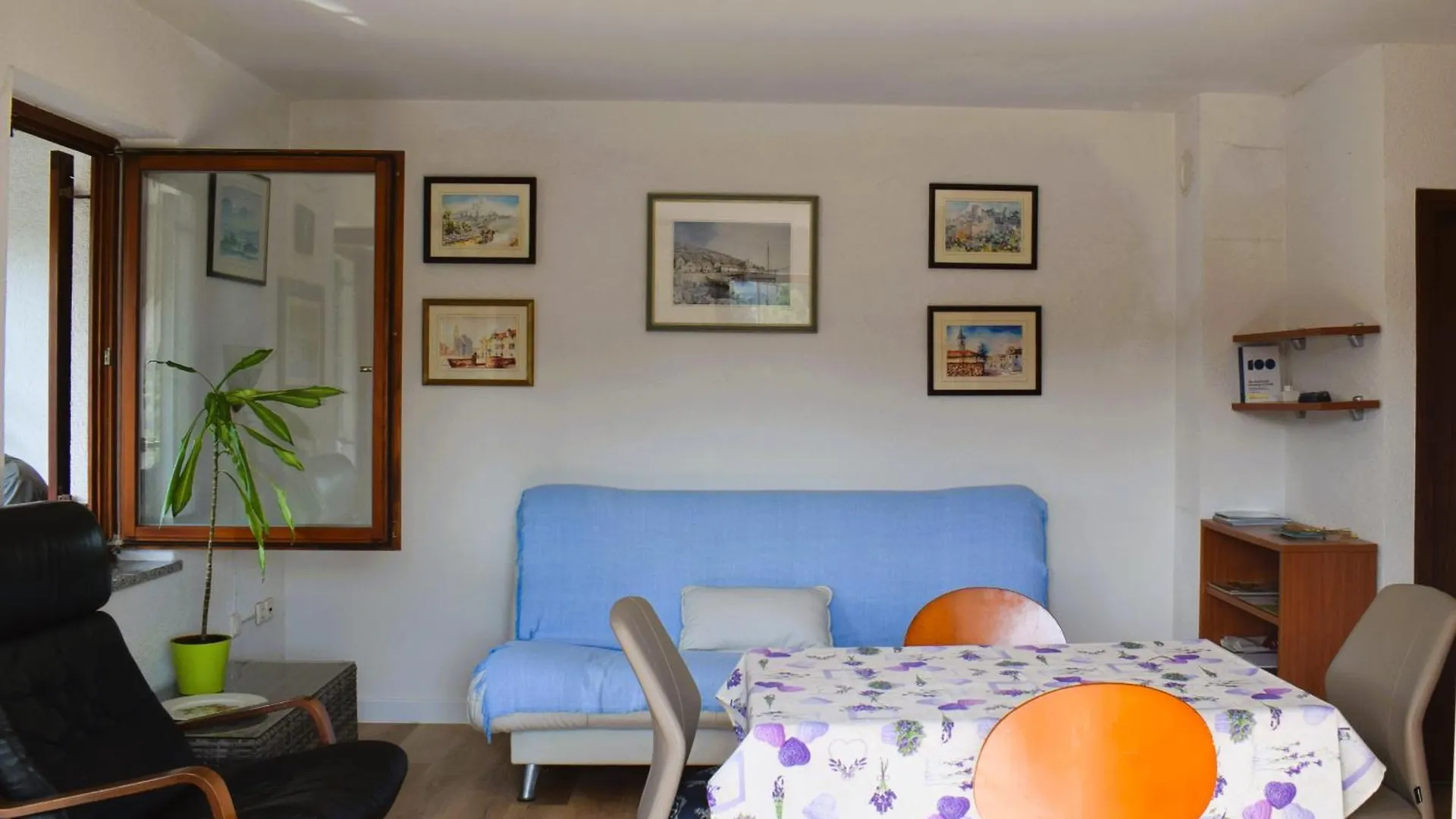 Merlak- City Center Apartment Malinska