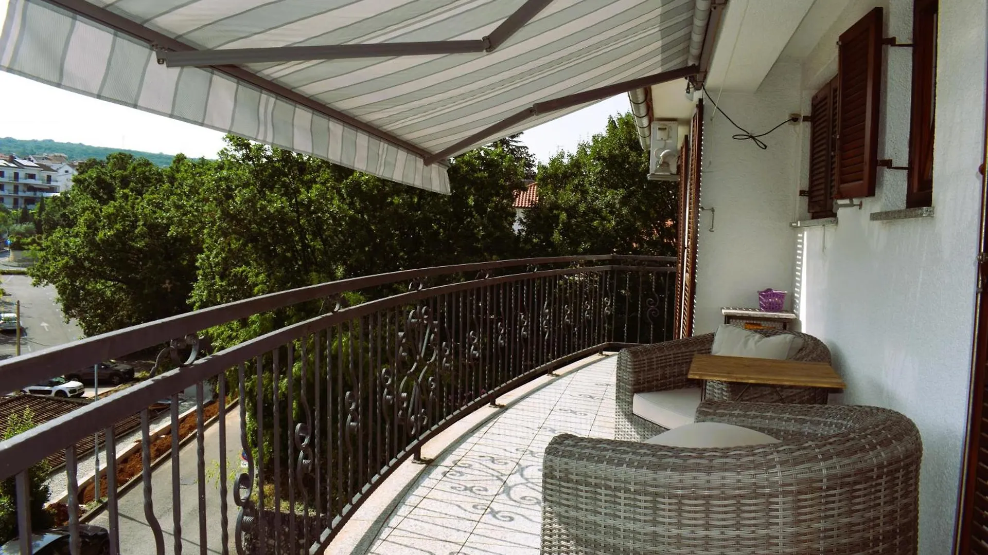 Merlak- City Center Apartment Malinska