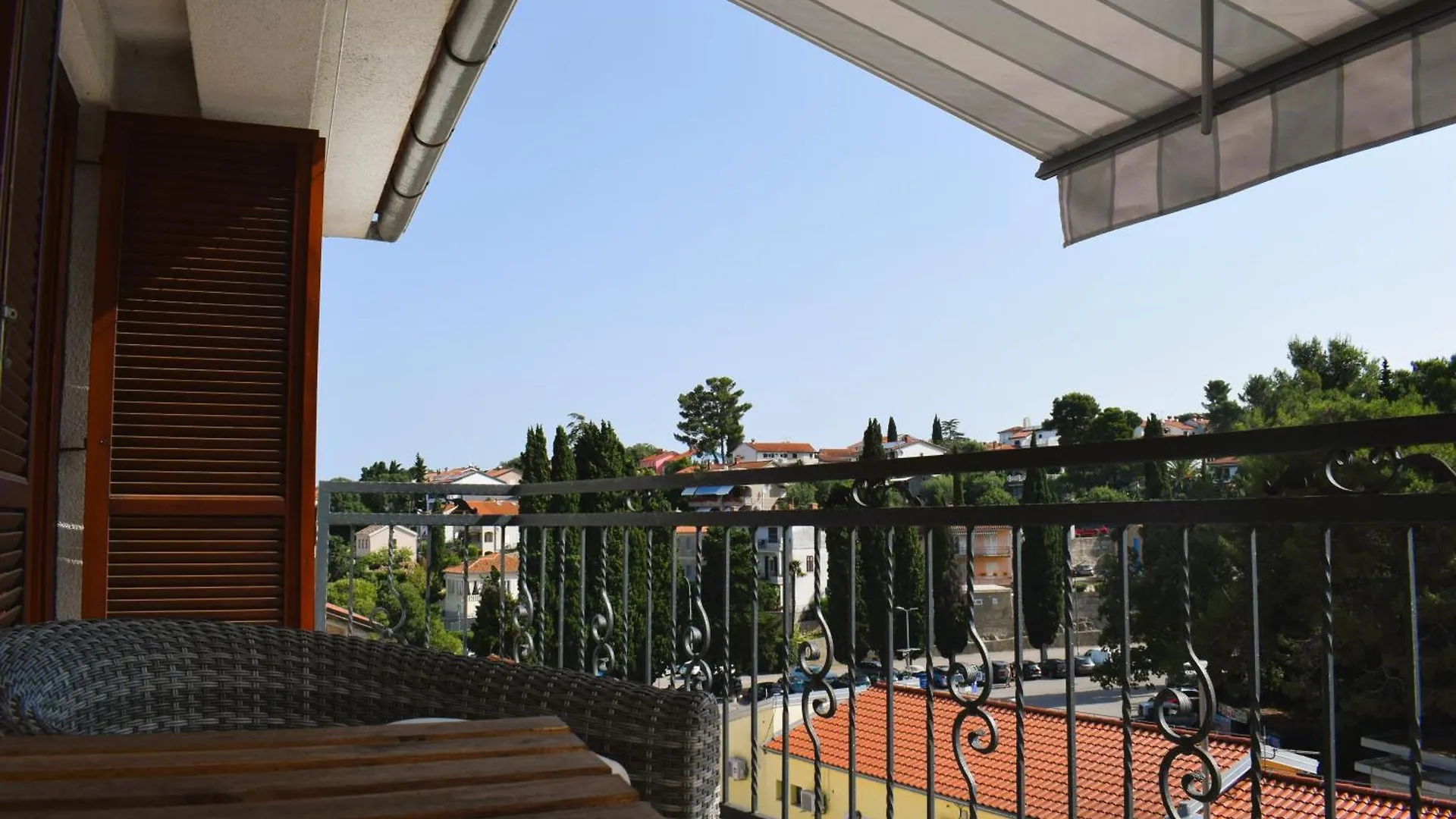 Merlak- City Center Apartment Malinska